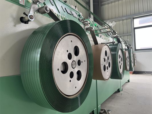 سعر جيد آلة إعادة لف أشرطة البولي إيثيلين تيرفثالات بقطر داخلي 400 ملم مع سعة بكرة من 10 إلى 70 كجم الانترنت